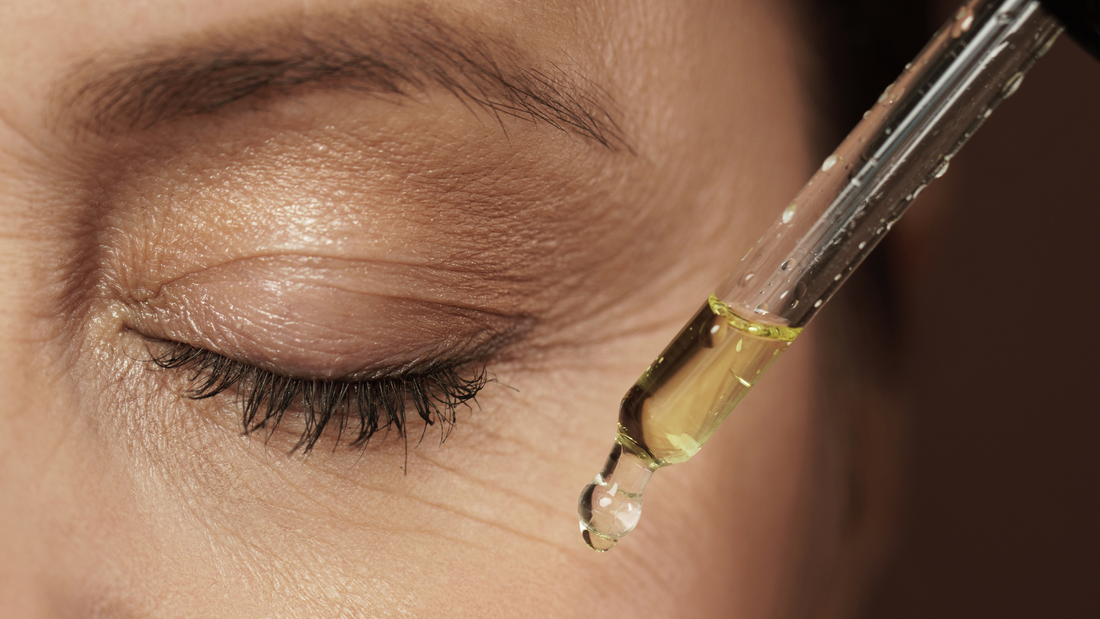 Retinol: Wirkung, Anwendung & Tipps für strahlende und glatte Haut